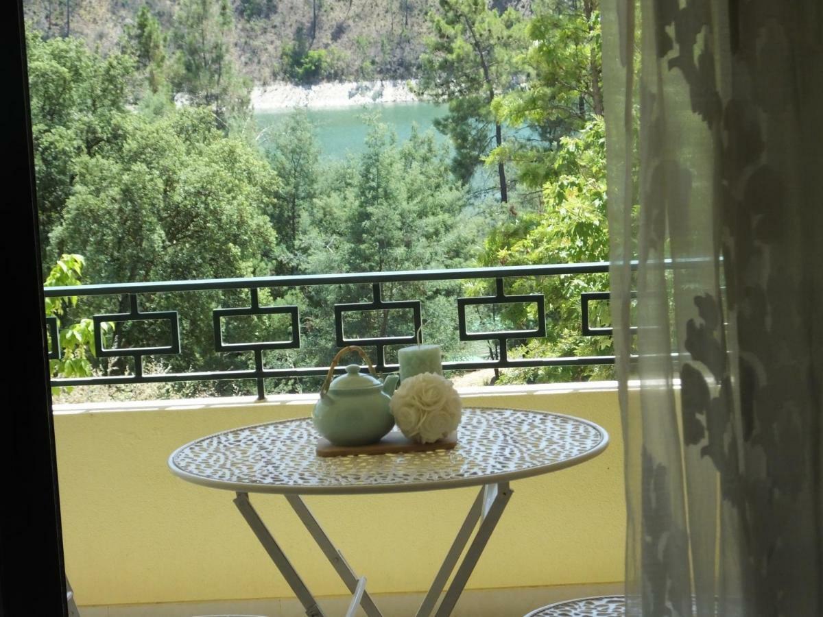 דירות Ferreira do Zêzere Apartamento Rio Zezere מראה חיצוני תמונה